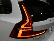 ボルボ V60 V60ｸﾛｽｶﾝﾄﾘｰ ｱﾙﾃｨﾒｯﾄB5 AWD　1ｵｰﾅｰ 追ACC･LKA･ BLIS 茶革 全席ﾋｰﾀｰ ﾍﾞﾝﾁﾚｰﾀｰ ﾏｯｻｰｼﾞ ☆ﾊﾟﾉﾗﾏSR ☆ｸﾘｽﾀﾙｼﾌﾄﾉﾌﾞ  ﾀｯﾁｽｸﾘｰﾝGoogleﾅﾋﾞ harman/K 全周ｶﾒﾗ LEDﾗｲﾄ ｵｰﾄﾃｰﾙｹﾞｰﾄ 19AW B5EG+ﾓｰﾀｰ　2年保証