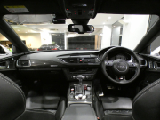 アウディ S7 S7ｽﾎﾟｰﾂﾊﾞｯｸ　☆1ｵｰﾅｰ ADVｷｰ 黒革 全席ﾋｰﾀｰ ｻﾝﾙｰﾌ MMIﾅﾋﾞ BOSE Bｶﾒﾗ PDC ﾘｱ独立AC LEDﾗｲﾄ 専用ｴｸｽﾃﾘｱ&20AW 420ps　2年保証