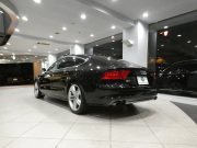 アウディ S7 S7ｽﾎﾟｰﾂﾊﾞｯｸ　☆1ｵｰﾅｰ ADVｷｰ 黒革 全席ﾋｰﾀｰ ｻﾝﾙｰﾌ MMIﾅﾋﾞ BOSE Bｶﾒﾗ PDC ﾘｱ独立AC LEDﾗｲﾄ 専用ｴｸｽﾃﾘｱ&20AW 420ps　2年保証