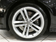 アウディ S7 S7ｽﾎﾟｰﾂﾊﾞｯｸ　☆1ｵｰﾅｰ ADVｷｰ 黒革 全席ﾋｰﾀｰ ｻﾝﾙｰﾌ MMIﾅﾋﾞ BOSE Bｶﾒﾗ PDC ﾘｱ独立AC LEDﾗｲﾄ 専用ｴｸｽﾃﾘｱ&20AW 420ps　2年保証