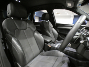 アウディ Q5 Q5 2.0TFSIｸﾜﾄﾛｽﾎﾟｰﾂ Sﾗｲﾝ&ｱｼｽﾀﾝｽPKG　ADVｷｰ 追ACC ｻｲﾄﾞｱｼｽﾄ ｱｳﾃﾞｨﾌﾟﾚｾﾝｽ ﾊﾟｰｸｱｼｽﾄ 半革 ﾋｰﾀｰ MMIﾅﾋﾞ ﾊﾞｰﾁｬﾙCP 全周ｶﾒﾗ PDC LEDﾗｲﾄ Sﾗｲﾝｴｸｽﾃﾘｱ&19AW　2年保証