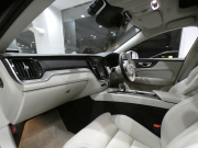 ボルボ V60 V60ｸﾛｽｶﾝﾄﾘｰ B5 AWD ﾌﾟﾛ ｸﾗｲﾒｰﾄPKG　☆1ｵｰﾅｰ 追ACC･LKA･ LCMA 白革 全席ﾋｰﾀｰ ﾍﾞﾝﾁﾚｰﾀｰ ﾏｯｻｰｼﾞ ☆ﾊﾟﾉﾗﾏSR ﾀｯﾁｽｸﾘｰﾝHDDﾅﾋﾞTV ☆B&Wｻｳﾝﾄﾞ 全周ｶﾒﾗ ﾍｯﾄﾞｱｯﾌﾟDSP LEDﾗｲﾄ ｵｰﾄﾃｰﾙｹﾞｰﾄ ｴｸｽﾃﾘｱｽﾀｲﾘﾝｸﾞKIT OP20AW　2年保証