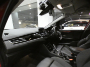 BMW 2シリーズ 218iｸﾞﾗﾝﾂｱﾗｰ ｽﾎﾟｰﾂDCT ADｾｰﾌﾃｨPKG　後期 追ACC ﾚｰﾝDW ｲﾝﾃﾘS 半革 ﾋｰﾀｰ iﾄﾞﾗｲﾌﾞﾅﾋﾞ(第6世代 ﾀｯﾁP対応) Bｶﾒﾗ PDC LEDﾗｲﾄ ｱﾝﾋﾞｴﾝﾄﾗｲﾄ ｵｰﾄﾃｰﾙｹﾞｰﾄ 純正前後ﾄﾞﾗﾚｺ 17AW　2年保証