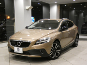 ボルボ V40 V40ｸﾛｽｶﾝﾄﾘｰ T5 AWD ﾓﾒﾝﾀﾑ　追ACC LKA LCMA BLIS 衝突軽減ﾌﾞﾚｰｷ ﾃｷｽﾀｲﾙｼｰﾄ HDDﾅﾋﾞTV BTｵｰﾃﾞｨｵ Bｶﾒﾗ Rｾﾝｻｰ LEDﾗｲﾄ 専用ｴｸｽﾃﾘｱ&18AW　2年保証