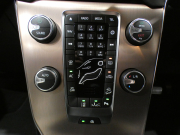 ボルボ V40 V40ｸﾛｽｶﾝﾄﾘｰ T5 AWD ﾓﾒﾝﾀﾑ　追ACC LKA LCMA BLIS 衝突軽減ﾌﾞﾚｰｷ ﾃｷｽﾀｲﾙｼｰﾄ HDDﾅﾋﾞTV BTｵｰﾃﾞｨｵ Bｶﾒﾗ Rｾﾝｻｰ LEDﾗｲﾄ 専用ｴｸｽﾃﾘｱ&18AW　2年保証