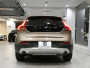 ボルボ V40 V40ｸﾛｽｶﾝﾄﾘｰ T5 AWD ﾓﾒﾝﾀﾑ　追ACC LKA LCMA BLIS 衝突軽減ﾌﾞﾚｰｷ ﾃｷｽﾀｲﾙｼｰﾄ HDDﾅﾋﾞTV BTｵｰﾃﾞｨｵ Bｶﾒﾗ Rｾﾝｻｰ LEDﾗｲﾄ 専用ｴｸｽﾃﾘｱ&18AW　2年保証