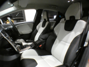 ボルボ V40 V40ｸﾛｽｶﾝﾄﾘｰ T5 AWD ﾓﾒﾝﾀﾑ　追ACC LKA LCMA BLIS 衝突軽減ﾌﾞﾚｰｷ ﾃｷｽﾀｲﾙｼｰﾄ HDDﾅﾋﾞTV BTｵｰﾃﾞｨｵ Bｶﾒﾗ Rｾﾝｻｰ LEDﾗｲﾄ 専用ｴｸｽﾃﾘｱ&18AW　2年保証