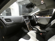 ボルボ V40 V40ｸﾛｽｶﾝﾄﾘｰ T5 AWD ﾓﾒﾝﾀﾑ　追ACC LKA LCMA BLIS 衝突軽減ﾌﾞﾚｰｷ ﾃｷｽﾀｲﾙｼｰﾄ HDDﾅﾋﾞTV BTｵｰﾃﾞｨｵ Bｶﾒﾗ Rｾﾝｻｰ LEDﾗｲﾄ 専用ｴｸｽﾃﾘｱ&18AW　2年保証