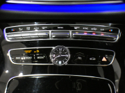 メルセデスベンツ Eクラス E200AVGｽﾎﾟｰﾂ ﾚｻﾞｰ&ﾚｰﾀﾞｰｾｰﾌﾃｨPKG　1ｵｰﾅｰ 黒革 全席ﾋｰﾀｰ ☆ﾊﾟﾉﾗﾏSR ﾅﾋﾞTV ☆ﾌﾞﾙﾒｽﾀｰ 全周囲ｶﾒﾗ PTS ｴｱﾊﾞﾗﾝｽ ﾏﾙﾁﾋﾞｰﾑLED ｱﾝﾋﾞｴﾝﾄﾗｲﾄ AMGｽﾀｲﾘﾝｸﾞ&19AW　2年保証