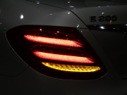 メルセデスベンツ Eクラス E200AVGｽﾎﾟｰﾂ ﾚｻﾞｰ&ﾚｰﾀﾞｰｾｰﾌﾃｨPKG　1ｵｰﾅｰ 黒革 全席ﾋｰﾀｰ ☆ﾊﾟﾉﾗﾏSR ﾅﾋﾞTV ☆ﾌﾞﾙﾒｽﾀｰ 全周囲ｶﾒﾗ PTS ｴｱﾊﾞﾗﾝｽ ﾏﾙﾁﾋﾞｰﾑLED ｱﾝﾋﾞｴﾝﾄﾗｲﾄ AMGｽﾀｲﾘﾝｸﾞ&19AW　2年保証