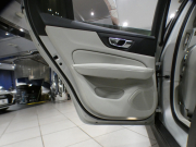 ボルボ V60 V60ｸﾛｽｶﾝﾄﾘｰ T5ﾌﾟﾛ AWD　☆1ｵｰﾅｰ 追ACC･LKA･ LCMA 白革 ﾋｰﾀｰ ﾍﾞﾝﾁﾚｰﾀｰ ﾏｯｻｰｼﾞ機能 ﾀｯﾁｽｸﾘｰﾝHDDﾅﾋﾞTV harman/K 全周囲ｶﾒﾗ ﾍｯﾄﾞｱｯﾌﾟDSP LEDﾗｲﾄ ｵｰﾄﾃｰﾙｹﾞｰﾄ 19AW　2年保証