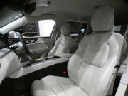 ボルボ V60 V60ｸﾛｽｶﾝﾄﾘｰ T5ﾌﾟﾛ AWD　☆1ｵｰﾅｰ 追ACC･LKA･ LCMA 白革 ﾋｰﾀｰ ﾍﾞﾝﾁﾚｰﾀｰ ﾏｯｻｰｼﾞ機能 ﾀｯﾁｽｸﾘｰﾝHDDﾅﾋﾞTV harman/K 全周囲ｶﾒﾗ ﾍｯﾄﾞｱｯﾌﾟDSP LEDﾗｲﾄ ｵｰﾄﾃｰﾙｹﾞｰﾄ 19AW　2年保証