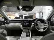 ボルボ V60 V60ｸﾛｽｶﾝﾄﾘｰ T5ﾌﾟﾛ AWD　☆1ｵｰﾅｰ 追ACC･LKA･ LCMA 白革 ﾋｰﾀｰ ﾍﾞﾝﾁﾚｰﾀｰ ﾏｯｻｰｼﾞ機能 ﾀｯﾁｽｸﾘｰﾝHDDﾅﾋﾞTV harman/K 全周囲ｶﾒﾗ ﾍｯﾄﾞｱｯﾌﾟDSP LEDﾗｲﾄ ｵｰﾄﾃｰﾙｹﾞｰﾄ 19AW　2年保証