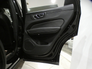 ボルボ XC60 XC60 B6 AWD Rﾃﾞｻﾞｲﾝ　 ｼﾃｨｾｰﾌﾃｨ ACC･BLIS 黒半革 全席ﾋｰﾀｰ ☆ﾀｯﾁｽｸﾘｰﾝGoogleﾅﾋﾞTV harman/K 全周囲ｶﾒﾗ ﾜｲﾔﾚｽCH ﾍｯﾄﾞｱｯﾌﾟDSP LEDﾗｲﾄ Rﾃﾞｻﾞｲﾝ専用ｴｸｽﾃﾘｱ&21AW 300ps　2年保証