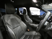 ボルボ XC60 XC60 B6 AWD Rﾃﾞｻﾞｲﾝ　 ｼﾃｨｾｰﾌﾃｨ ACC･BLIS 黒半革 全席ﾋｰﾀｰ ☆ﾀｯﾁｽｸﾘｰﾝGoogleﾅﾋﾞTV harman/K 全周囲ｶﾒﾗ ﾜｲﾔﾚｽCH ﾍｯﾄﾞｱｯﾌﾟDSP LEDﾗｲﾄ Rﾃﾞｻﾞｲﾝ専用ｴｸｽﾃﾘｱ&21AW 300ps　2年保証