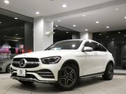 メルセデスベンツ GLCクーペ GLC220d 4MATICｸｰﾍﾟ AMGﾗｲﾝ&ﾚｰﾀﾞｰｾｰﾌﾃｨPKG　後期 ☆黒&赤革 全席ﾋｰﾀｰ ｻﾝﾙｰﾌ MBUX Meｺﾈ 全周囲ｶﾒﾗ PTS ﾜｲﾔﾚｽCH ﾏﾙﾁﾋﾞｰﾑLED ｱﾝﾋﾞｴﾝﾄﾗｲﾄ AMGｽﾀｲﾘﾝｸﾞ&19AW　2年保証
