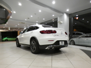 メルセデスベンツ GLCクーペ GLC220d 4MATICｸｰﾍﾟ AMGﾗｲﾝ&ﾚｰﾀﾞｰｾｰﾌﾃｨPKG　後期 ☆黒&赤革 全席ﾋｰﾀｰ ｻﾝﾙｰﾌ MBUX Meｺﾈ 全周囲ｶﾒﾗ PTS ﾜｲﾔﾚｽCH ﾏﾙﾁﾋﾞｰﾑLED ｱﾝﾋﾞｴﾝﾄﾗｲﾄ AMGｽﾀｲﾘﾝｸﾞ&19AW　2年保証