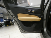 ボルボ V60 V60 B5ｲﾝｽｸﾘﾌﾟｼｮﾝ　☆1ｵｰﾅｰ 追ACC･LKA･ BLIS 茶革 全席ﾋｰﾀｰ ﾍﾞﾝﾁﾚｰﾀｰ ﾏｯｻｰｼﾞ ☆ｻﾝﾙｰﾌ ☆ｸﾘｽﾀﾙｼﾌﾄﾉﾌﾞ ﾀｯﾁｽｸﾘｰﾝHDDﾅﾋﾞ harman/K 全周囲ｶﾒﾗ LEDﾗｲﾄ ｵｰﾄﾃｰﾙｹﾞｰﾄ ☆OP19AW B5EG+ﾓｰﾀｰ　2年保証