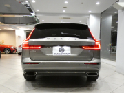 ボルボ V60 V60 B5ｲﾝｽｸﾘﾌﾟｼｮﾝ　☆1ｵｰﾅｰ 追ACC･LKA･ BLIS 茶革 全席ﾋｰﾀｰ ﾍﾞﾝﾁﾚｰﾀｰ ﾏｯｻｰｼﾞ ☆ｻﾝﾙｰﾌ ☆ｸﾘｽﾀﾙｼﾌﾄﾉﾌﾞ ﾀｯﾁｽｸﾘｰﾝHDDﾅﾋﾞ harman/K 全周囲ｶﾒﾗ LEDﾗｲﾄ ｵｰﾄﾃｰﾙｹﾞｰﾄ ☆OP19AW B5EG+ﾓｰﾀｰ　2年保証