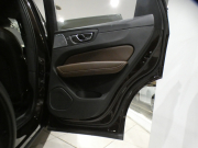 ボルボ XC60 XC60 B5 AWD ｲﾝｽｸﾘﾌﾟｼｮﾝ　追ACC･LKA･ BLIS 茶革 全席ﾋｰﾀｰ ﾍﾞﾝﾁﾚｰﾀｰ ﾏｯｻｰｼﾞ ☆ｻﾝﾙｰﾌ ☆ｸﾘｽﾀﾙｼﾌﾄ ﾀｯﾁｽｸﾘｰﾝHDDﾅﾋﾞ ☆B&Wｻｳﾝﾄﾞ 全周囲ｶﾒﾗ LEDﾗｲﾄ ｵｰﾄﾃｰﾙｹﾞｰﾄ 19AW B5EG+ﾓｰﾀｰ　2年保証