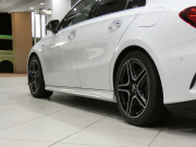 AMG Aクラス A35 4MATIC ｾﾀﾞﾝ AMGﾊﾟﾌｫｰﾏﾝｽ&AMGｱﾄﾞﾊﾞﾝｽﾄPKG　☆AMGﾊﾟﾌｫｰﾏﾝｽｼｰﾄ(黒/赤) ☆ﾊﾟﾉﾗﾏSR MBUX Meｺﾈ ｱﾄﾞﾊﾞﾝｽﾄｻｳﾝﾄﾞ ﾍｯﾄﾞUDSP 全周ｶﾒﾗ PTS ﾏﾙﾁﾋﾞｰﾑLED ｱﾝﾋﾞｴﾝﾄﾗｲﾄ AMGｽﾀｲﾘﾝｸﾞ&18AW 306ps　2年保証
