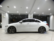 AMG Aクラス A35 4MATIC ｾﾀﾞﾝ AMGﾊﾟﾌｫｰﾏﾝｽ&AMGｱﾄﾞﾊﾞﾝｽﾄPKG　☆AMGﾊﾟﾌｫｰﾏﾝｽｼｰﾄ(黒/赤) ☆ﾊﾟﾉﾗﾏSR MBUX Meｺﾈ ｱﾄﾞﾊﾞﾝｽﾄｻｳﾝﾄﾞ ﾍｯﾄﾞUDSP 全周ｶﾒﾗ PTS ﾏﾙﾁﾋﾞｰﾑLED ｱﾝﾋﾞｴﾝﾄﾗｲﾄ AMGｽﾀｲﾘﾝｸﾞ&18AW 306ps　2年保証