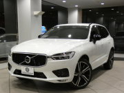 ボルボ XC60 XC60 T6 AWD Rﾃﾞｻﾞｲﾝ　ｼﾃｨｾｰﾌﾃｨ ACC･BLIS ☆ｽﾚｰﾄ(灰)半革 ﾋｰﾀｰ ﾀｯﾁｽｸﾘｰﾝHDDﾅﾋﾞTV 全周囲ｶﾒﾗ ﾍｯﾄﾞｱｯﾌﾟDSP LEDﾗｲﾄ Rﾃﾞｻﾞｲﾝ専用ｴｸｽﾃﾘｱ&21AW ☆ﾎﾟｰﾙｽﾀｰﾊﾟﾌｫｰﾏﾝｽSW 320ps　2年保証