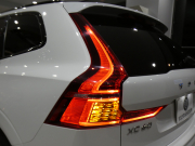 ボルボ XC60 XC60 T6 AWD Rﾃﾞｻﾞｲﾝ　ｼﾃｨｾｰﾌﾃｨ ACC･BLIS ☆ｽﾚｰﾄ(灰)半革 ﾋｰﾀｰ ﾀｯﾁｽｸﾘｰﾝHDDﾅﾋﾞTV 全周囲ｶﾒﾗ ﾍｯﾄﾞｱｯﾌﾟDSP LEDﾗｲﾄ Rﾃﾞｻﾞｲﾝ専用ｴｸｽﾃﾘｱ&21AW ☆ﾎﾟｰﾙｽﾀｰﾊﾟﾌｫｰﾏﾝｽSW 320ps　2年保証