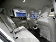 ボルボ V60 V60ｸﾛｽｶﾝﾄﾘｰ T5ﾌﾟﾛ AWD　追ACC･LKA･ LCMA 白革 ﾋｰﾀｰ ﾍﾞﾝﾁﾚｰﾀｰ ﾏｯｻｰｼﾞ機能 ﾀｯﾁｽｸﾘｰﾝHDDﾅﾋﾞTV harman/K 全周囲ｶﾒﾗ ﾍｯﾄﾞｱｯﾌﾟDSP LEDﾗｲﾄ ｵｰﾄﾃｰﾙｹﾞｰﾄ 19AW　2年保証