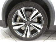 ボルボ V60 V60ｸﾛｽｶﾝﾄﾘｰ T5ﾌﾟﾛ AWD　追ACC･LKA･ LCMA 白革 ﾋｰﾀｰ ﾍﾞﾝﾁﾚｰﾀｰ ﾏｯｻｰｼﾞ機能 ﾀｯﾁｽｸﾘｰﾝHDDﾅﾋﾞTV harman/K 全周囲ｶﾒﾗ ﾍｯﾄﾞｱｯﾌﾟDSP LEDﾗｲﾄ ｵｰﾄﾃｰﾙｹﾞｰﾄ 19AW　2年保証