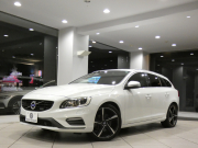 ボルボ V60 V60 T6 AWD Rﾃﾞｻﾞｲﾝ　Pｽﾀｰﾄ 追ACC LCMA LKA BLIS 衝突軽減 黒革 ﾋｰﾀｰ 7ｲﾝﾁHDDﾅﾋﾞ MSV ☆harman/k Bｶﾒﾗ ｾﾝｻｰ ｷｾﾉﾝ Rﾃﾞｻﾞｲﾝ専用ｴｸｽﾃﾘｱ&19AW ☆直6EG 304ps　2年保証