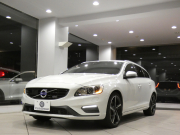 ボルボ V60 V60 T6 AWD Rﾃﾞｻﾞｲﾝ　Pｽﾀｰﾄ 追ACC LCMA LKA BLIS 衝突軽減 黒革 ﾋｰﾀｰ 7ｲﾝﾁHDDﾅﾋﾞ MSV ☆harman/k Bｶﾒﾗ ｾﾝｻｰ ｷｾﾉﾝ Rﾃﾞｻﾞｲﾝ専用ｴｸｽﾃﾘｱ&19AW ☆直6EG 304ps　2年保証