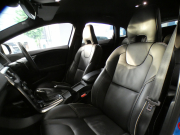 ボルボ V40 V40 T5 Rﾃﾞｻﾞｲﾝ　☆1ｵｰﾅｰ Pｽﾀｰﾄ 追ACC LCMA LKA BLIS 衝突軽減 黒革 ﾋｰﾀｰ 7ｲﾝﾁHDDﾅﾋﾞ MSV  Bｶﾒﾗ ｾﾝｻｰ ｷｾﾉﾝ Rﾃﾞｻﾞｲﾝ専用ｴｸｽﾃﾘｱ&18AW 245ps　2年保証