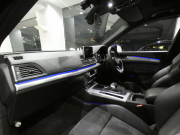 アウディ Q5 Q5 40TDIｸﾜﾄﾛｽﾎﾟｰﾂ Sﾗｲﾝ&ｱｼｽﾀﾝｽPKG　ADVｷｰ 追ACC ﾚｰﾝ&ｻｲﾄﾞｱｼｽﾄ ｱｳﾃﾞｨﾌﾟﾚｾﾝｽ ﾊﾟｰｸｱｼｽﾄ 半革 ☆全席ﾋｰﾀｰ ☆ﾊﾟﾉﾗﾏSR MMIﾅﾋﾞ ﾊﾞｰﾁｬﾙCP 全周囲ｶﾒﾗ PDC ﾏﾄﾘｸｽLEDﾗｲﾄ Sﾗｲﾝｴｸｽﾃﾘｱ&19AW　2年保証