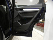 アウディ Q5 Q5 40TDIｸﾜﾄﾛｽﾎﾟｰﾂ Sﾗｲﾝ&ｱｼｽﾀﾝｽPKG　ADVｷｰ 追ACC ﾚｰﾝ&ｻｲﾄﾞｱｼｽﾄ ｱｳﾃﾞｨﾌﾟﾚｾﾝｽ ﾊﾟｰｸｱｼｽﾄ 半革 ☆全席ﾋｰﾀｰ ☆ﾊﾟﾉﾗﾏSR MMIﾅﾋﾞ ﾊﾞｰﾁｬﾙCP 全周囲ｶﾒﾗ PDC ﾏﾄﾘｸｽLEDﾗｲﾄ Sﾗｲﾝｴｸｽﾃﾘｱ&19AW　2年保証