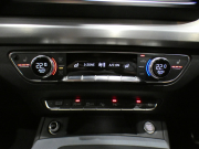 アウディ Q5 Q5 2.0TFSIｸﾜﾄﾛｽﾎﾟｰﾂ Sﾗｲﾝ&ｱｼｽﾀﾝｽPKG　ADVｷｰ 追ACC ﾚｰﾝ&ｻｲﾄﾞｱｼｽﾄ ｱｳﾃﾞｨﾌﾟﾚｾﾝｽ ﾊﾟｰｸｱｼｽﾄ 半革 ﾋｰﾀｰ MMIﾅﾋﾞ ﾊﾞｰﾁｬﾙCP 全周囲ｶﾒﾗ PDC LEDﾗｲﾄ Sﾗｲﾝｴｸｽﾃﾘｱ&19AW　2年保証