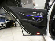 メルセデスベンツ Eクラス E250AVGｽﾎﾟｰﾂ ﾚｻﾞｰｴｸｽｸﾙｰｼﾌﾞ&ﾚｰﾀﾞｰｾｰﾌﾃｨPKG　黒革 全席ﾋｰﾀｰ ☆ﾊﾟﾉﾗﾏSR ﾅﾋﾞTV ☆ﾌﾞﾙﾒｽﾀｰ 全周囲ｶﾒﾗ PTS ｴｱﾊﾞﾗﾝｽ ﾍｯﾄﾞｱｯﾌﾟDSP ﾏﾙﾁﾋﾞｰﾑLED ｱﾝﾋﾞｴﾝﾄﾗｲﾄ AMGｽﾀｲﾘﾝｸﾞ&19AW　2年保証