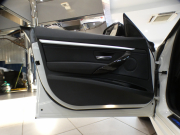 BMW 3シリーズ 320iｸﾞﾗﾝﾂｰﾘｽﾓ Mｽﾎﾟｰﾂ　☆後期 ｺﾝﾌｫA 追ACC ﾚｰﾝCHW 衝突軽減 黒革 ﾋｰﾀｰ iﾄﾞﾗｲﾌﾞﾅﾋﾞ(第5世代) ☆ﾄｯﾌﾟ･ｻｲﾄﾞﾋﾞｭｰｶﾒﾗ PDC LEDﾗｲﾄ Mｽﾎﾟｰﾂｴｱﾛ&19AW ｵｰﾄﾃｰﾙｹﾞｰﾄ　2年保証