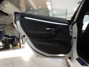 BMW 3シリーズ 320iｸﾞﾗﾝﾂｰﾘｽﾓ Mｽﾎﾟｰﾂ　☆後期 ｺﾝﾌｫA 追ACC ﾚｰﾝCHW 衝突軽減 黒革 ﾋｰﾀｰ iﾄﾞﾗｲﾌﾞﾅﾋﾞ(第5世代) ☆ﾄｯﾌﾟ･ｻｲﾄﾞﾋﾞｭｰｶﾒﾗ PDC LEDﾗｲﾄ Mｽﾎﾟｰﾂｴｱﾛ&19AW ｵｰﾄﾃｰﾙｹﾞｰﾄ　2年保証