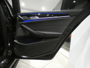 BMW 5シリーズ 523i Mｽﾎﾟｰﾂ　ｺﾝﾌｫA Dｱｼｽﾄ+ 追ACC ﾚｰﾝCHW 衝突軽減 ｸﾛｽ/ｱﾙｶﾝﾀｰﾗｼｰﾄ  iﾄﾞﾗｲﾌﾞﾅﾋﾞ(第6世代ﾀｯﾁP対応) ☆harman/kardon 全周囲ｶﾒﾗ PDC ☆ﾍｯﾄﾞｱｯﾌﾟDSP LEDﾗｲﾄ ｵｰﾄﾄﾗﾝｸ Mｽﾎﾟｰﾂｴｱﾛ&19AW　2年保証