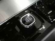 ボルボ XC60 XC60 B6 AWD Rﾃﾞｻﾞｲﾝ　☆1ｵｰﾅｰ  ｼﾃｨｾｰﾌﾃｨ ACC･BLIS 黒半革 全席ﾋｰﾀｰ ☆ﾊﾟﾉﾗﾏSR  ☆Googleﾅﾋﾞ ☆B&Wｻｳﾝﾄﾞ全周囲ｶﾒﾗ ﾜｲﾔﾚｽCH ﾍｯﾄﾞｱｯﾌﾟDSP LEDﾗｲﾄ Rﾃﾞｻﾞｲﾝ専用ｴｸｽﾃﾘｱ&21AW ☆ｴｱｻｽﾍﾟﾝｼｮﾝ(OP) 300ps　2年保証