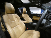 ボルボ V60 V60 T5 ｲﾝｽｸﾘﾌﾟｼｮﾝ　追ACC･LKA･ LCMA 茶革 ﾋｰﾀｰ ﾍﾞﾝﾁﾚｰﾀｰ ﾏｯｻｰｼﾞ☆革張りﾀﾞｯｼｭﾎﾞｰﾄﾞ ☆ﾊﾟﾉﾗﾏSR ﾀｯﾁｽｸﾘｰﾝHDDﾅﾋﾞTV harmank 全周囲ｶﾒﾗ ﾍｯﾄﾞｱｯﾌﾟDSP LEDﾗｲﾄ ｵｰﾄﾃｰﾙｹﾞｰﾄ 18AW　2年保証
