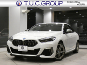BMW 2シリーズ M235i Xﾄﾞﾗｲﾌﾞ ｸﾞﾗﾝｸｰﾍﾟ　ｺﾝﾌｫA Dｱｼｽﾄ 追ACC ﾚｰﾝDW 衝突軽減 半革 ﾋｰﾀｰ iﾄﾞﾗｲﾌﾞﾅﾋﾞ(第7世代) Bｶﾒﾗ PDC LEDﾗｲﾄ ｱﾝﾋﾞｴﾝﾄﾗｲﾄ 専用ｴｸｽﾃﾘｱ&18AW 306ps　2年保証
