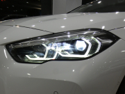 BMW 2シリーズ M235i Xﾄﾞﾗｲﾌﾞ ｸﾞﾗﾝｸｰﾍﾟ　ｺﾝﾌｫA Dｱｼｽﾄ 追ACC ﾚｰﾝDW 衝突軽減 半革 ﾋｰﾀｰ iﾄﾞﾗｲﾌﾞﾅﾋﾞ(第7世代) Bｶﾒﾗ PDC LEDﾗｲﾄ ｱﾝﾋﾞｴﾝﾄﾗｲﾄ 専用ｴｸｽﾃﾘｱ&18AW 306ps　2年保証