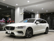 ボルボ V60 V60 T5 ｲﾝｽｸﾘﾌﾟｼｮﾝ　追ACC･LKA･ LCMA 茶革 ﾋｰﾀｰ ﾍﾞﾝﾁﾚｰﾀｰ ﾏｯｻｰｼﾞ ☆OPｲﾝﾃﾘｱﾄﾘﾑ ﾀｯﾁｽｸﾘｰﾝHDDﾅﾋﾞTV harmank 全周囲ｶﾒﾗ ﾍｯﾄﾞｱｯﾌﾟDSP LEDﾗｲﾄ ｵｰﾄﾃｰﾙｹﾞｰﾄ 18AW　2年保証