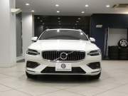ボルボ V60 V60 T5 ｲﾝｽｸﾘﾌﾟｼｮﾝ　追ACC･LKA･ LCMA 茶革 ﾋｰﾀｰ ﾍﾞﾝﾁﾚｰﾀｰ ﾏｯｻｰｼﾞ ☆OPｲﾝﾃﾘｱﾄﾘﾑ ﾀｯﾁｽｸﾘｰﾝHDDﾅﾋﾞTV harmank 全周囲ｶﾒﾗ ﾍｯﾄﾞｱｯﾌﾟDSP LEDﾗｲﾄ ｵｰﾄﾃｰﾙｹﾞｰﾄ 18AW　2年保証