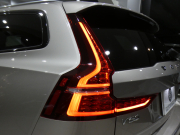 ボルボ V60 V60 ｸﾛｽｶﾝﾄﾘｰ ｱﾙﾃｨﾒｯﾄB5 AWD　☆1ｵｰﾅｰ 追ACC･LKA･ LCMA 茶革 ﾋｰﾀｰ ﾍﾞﾝﾁﾚｰﾀｰ ﾏｯｻｰｼﾞ ☆ｽﾃｱﾋｰﾀｰ ☆革張りﾀﾞｯｼｭﾎﾞｰﾄﾞ ☆Googleﾅﾋﾞ harmank 全周囲ｶﾒﾗ ﾍｯﾄﾞｱｯﾌﾟDSP LEDﾗｲﾄ ｵｰﾄﾃｰﾙｹﾞｰﾄ 19AW　2年保証