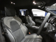 ボルボ V60 V60 B5 Rﾃﾞｻﾞｲﾝ　ｼﾃｨｾｰﾌﾃｨ 追ACC･BLIS 黒半革 ☆全席ﾋｰﾀｰ ☆ｽﾃｱﾋｰﾀｰ ﾀｯﾁｽｸﾘｰﾝHDDﾅﾋﾞTV harman/K 全周囲ｶﾒﾗ ﾍｯﾄﾞｱｯﾌﾟDSP LEDﾗｲﾄ Rﾃﾞｻﾞｲﾝ専用ｴｸｽﾃﾘｱ ☆OP19AW B5ｴﾝｼﾞﾝ+ﾓｰﾀｰ　2年保証