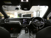 ボルボ V60 V60 B5 Rﾃﾞｻﾞｲﾝ　ｼﾃｨｾｰﾌﾃｨ 追ACC･BLIS 黒半革 ☆全席ﾋｰﾀｰ ☆ｽﾃｱﾋｰﾀｰ ﾀｯﾁｽｸﾘｰﾝHDDﾅﾋﾞTV harman/K 全周囲ｶﾒﾗ ﾍｯﾄﾞｱｯﾌﾟDSP LEDﾗｲﾄ Rﾃﾞｻﾞｲﾝ専用ｴｸｽﾃﾘｱ ☆OP19AW B5ｴﾝｼﾞﾝ+ﾓｰﾀｰ　2年保証