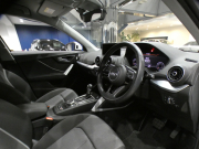 アウディ Q2 Q2 30TFSIｽﾎﾟｰﾂ ｱｼｽﾀﾝｽPKG　ADVｷｰ 追ACC ﾚｰﾝ&ｻｲﾄﾞｱｼｽﾄ 衝突軽減  ﾋｰﾀｰ MMIﾅﾋﾞ ﾊﾞｰﾁｬﾙCP TV ｽﾏｰﾄﾌｫﾝIF Bｶﾒﾗ PDC LEDﾗｲﾄ ｵｰﾄﾃｰﾙｹﾞｰﾄ 17AW 　2年保証